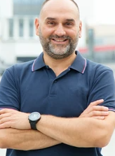 &nbsp;<strong>Javier R.</strong>